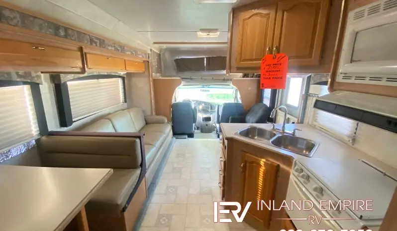 
								2004 Forest River Sunseeker 3100S full									