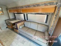 
										2004 Forest River Sunseeker 3100S full									