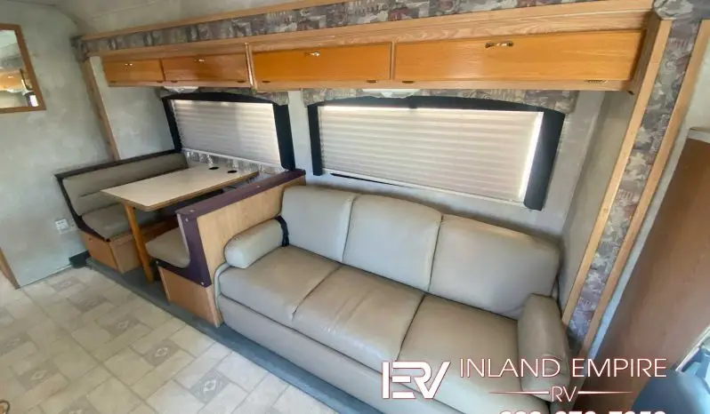 
								2004 Forest River Sunseeker 3100S full									