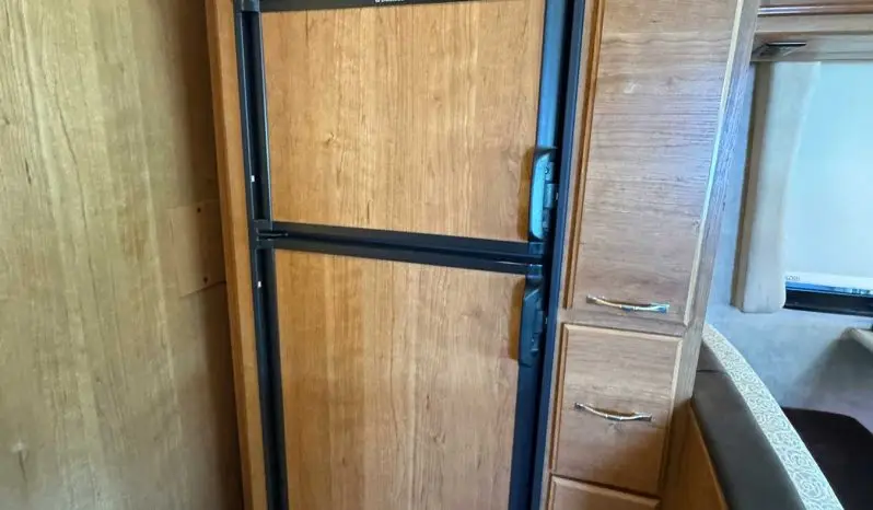 
								2016 Fleetwood Terra SE 26Q full									