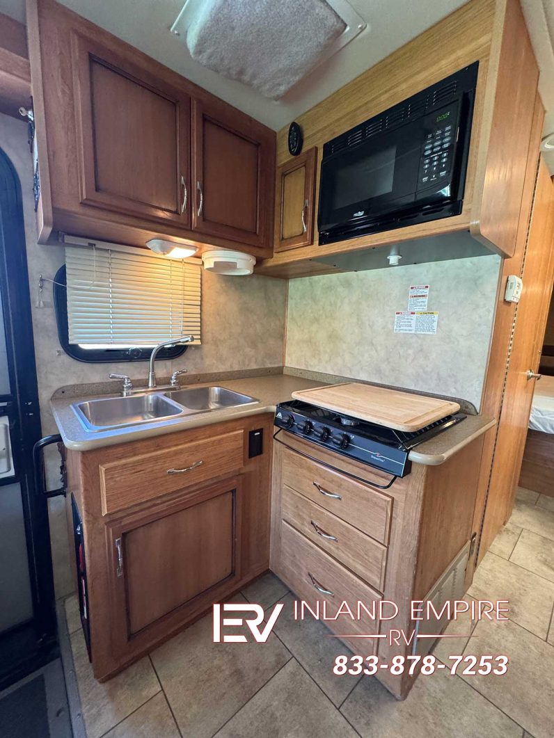 
								2016 Fleetwood Terra SE 26Q full									