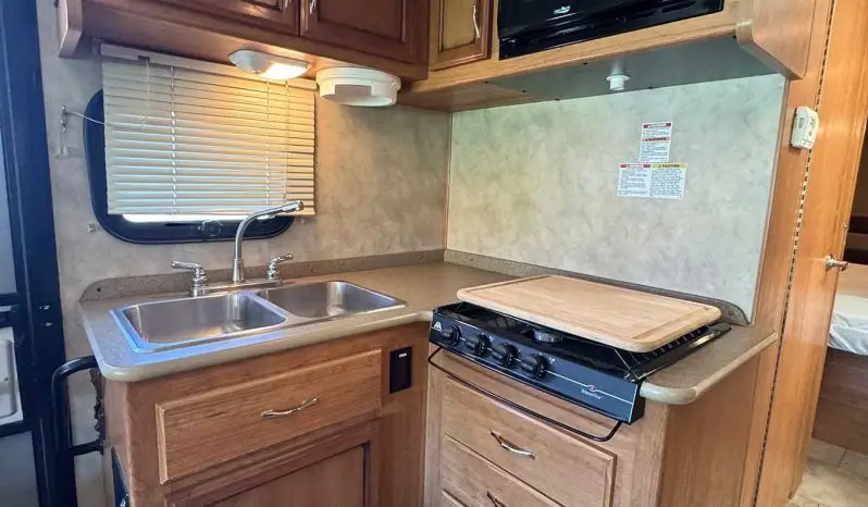 
								2016 Fleetwood Terra SE 26Q full									