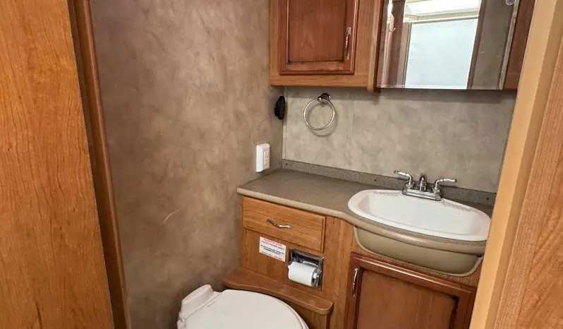 
								2016 Fleetwood Terra SE 26Q full									