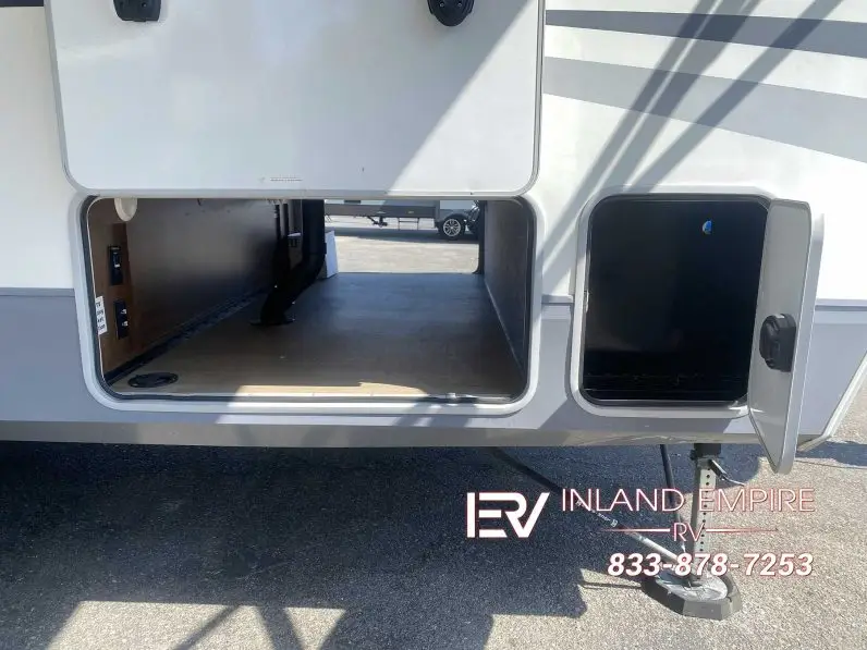 
								2017 Highland Ridge Open Range Light LF297RLS full									