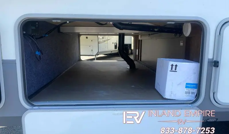 
								2017 Highland Ridge Open Range Light LF297RLS full									
