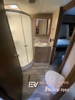 
										2017 Highland Ridge Open Range Light LF297RLS full									