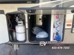 
										2017 Keystone Montana 3730FL full									