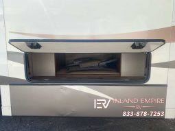 
										2017 Keystone Montana 3730FL full									