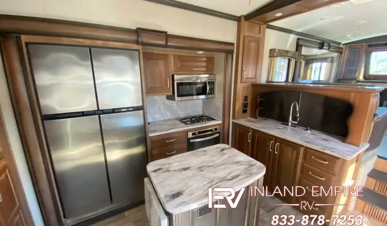 
								2017 Keystone Montana 3730FL full									