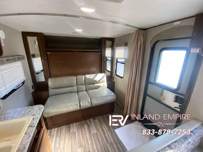 
								2018 Keystone Hideout 21LHSWE full									