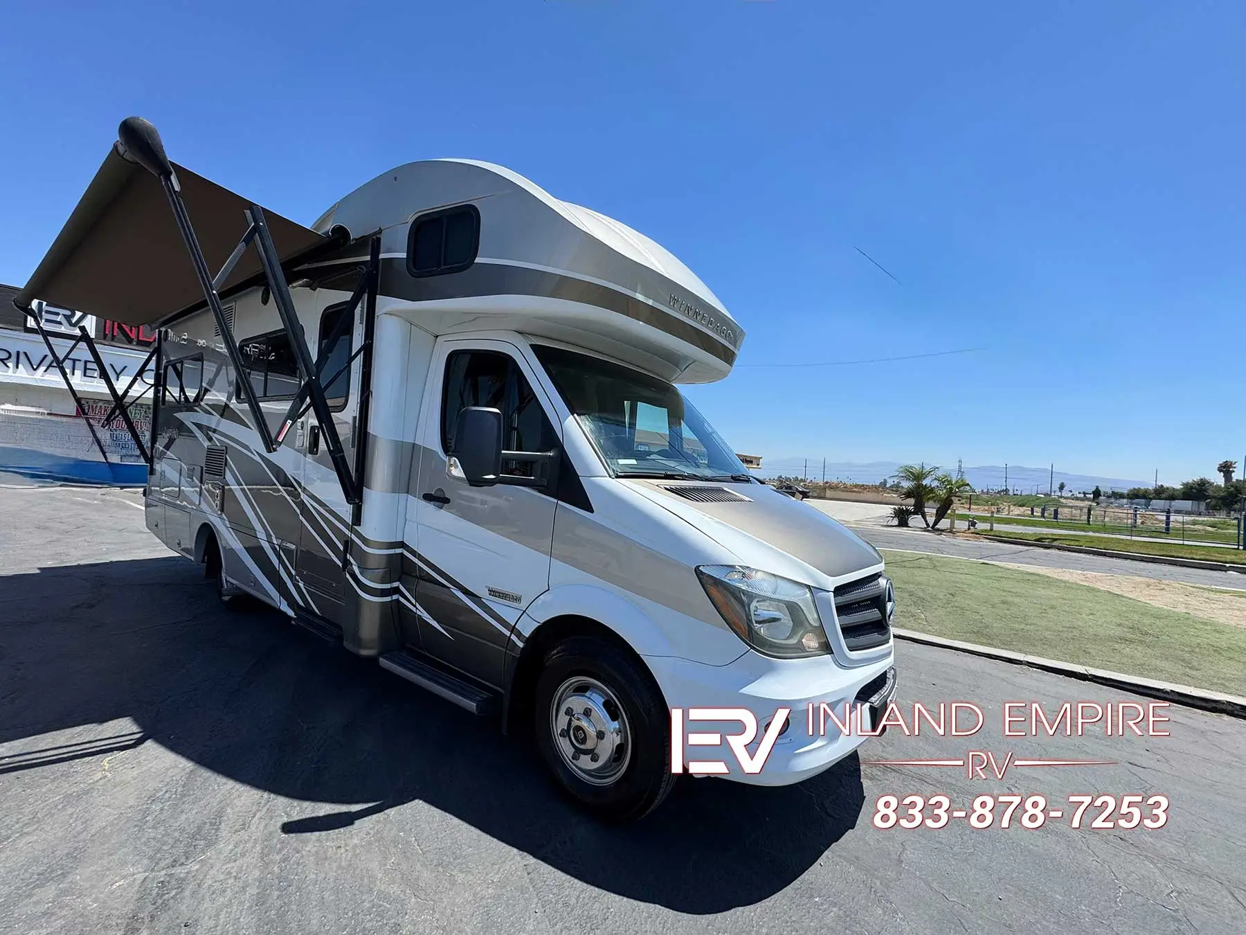 2018 Winnebago Navion 24J