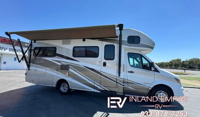 
								2018 Winnebago Navion 24J full									