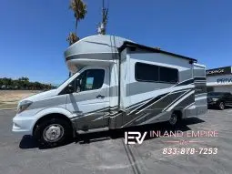 
										2018 Winnebago Navion 24J full									