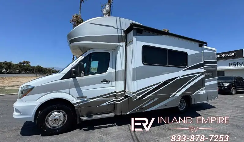 
								2018 Winnebago Navion 24J full									