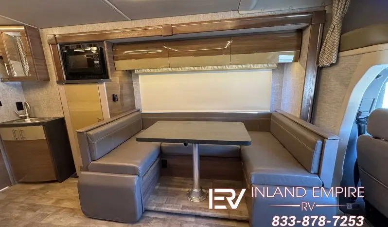 
								2018 Winnebago Navion 24J full									