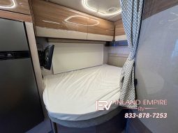 
										2018 Winnebago Navion 24J full									