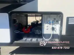 
										2020 Coachmen Chaparral 360IBL full									