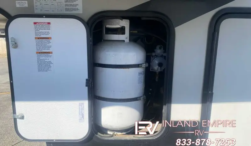 
								2020 Coachmen Chaparral 360IBL full									
