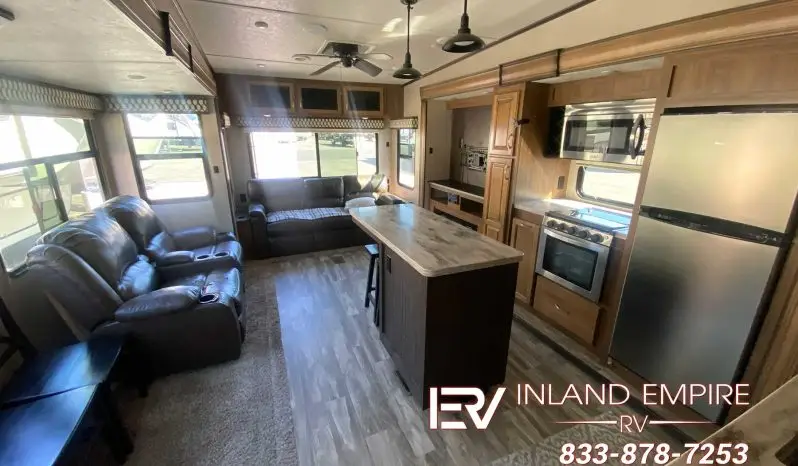 
								2020 Coachmen Chaparral 360IBL full									