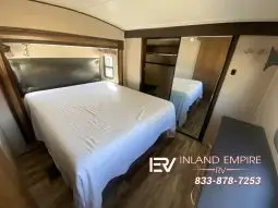 
										2020 Coachmen Chaparral 360IBL full									