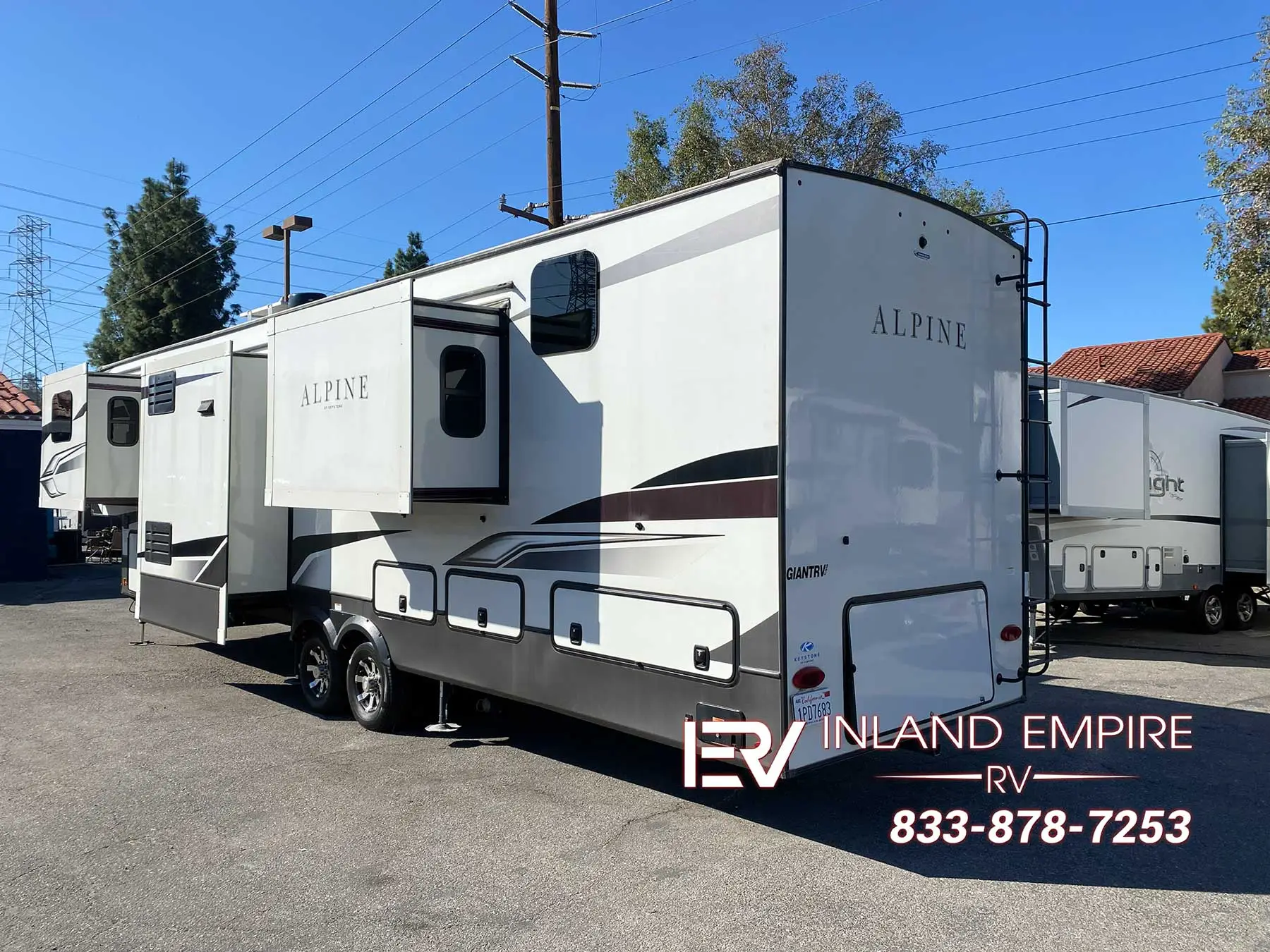 2022 Keystone Alpine 3712KB