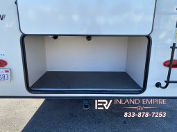 
										2022 Keystone Alpine 3712KB full									