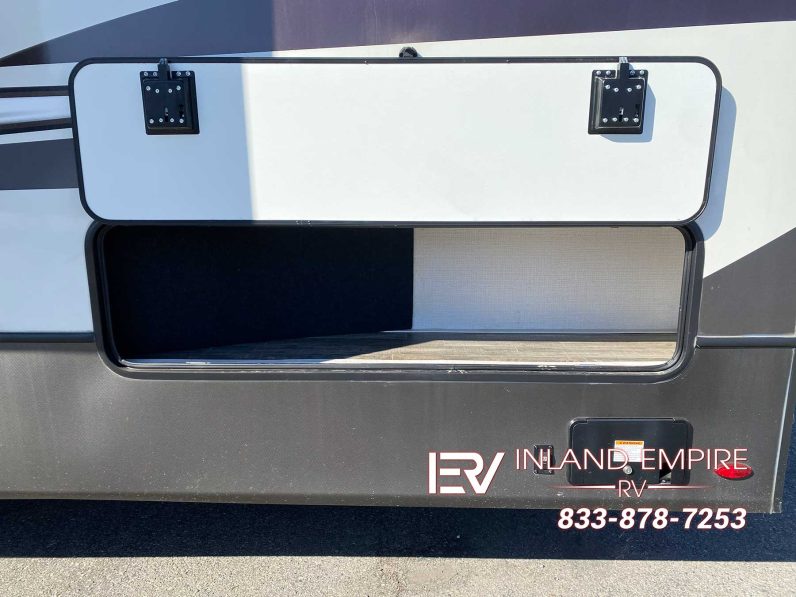 
								2022 Keystone Alpine 3712KB full									