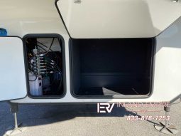 
										2022 Keystone Alpine 3712KB full									
