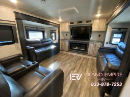 
										2022 Keystone Alpine 3712KB full									