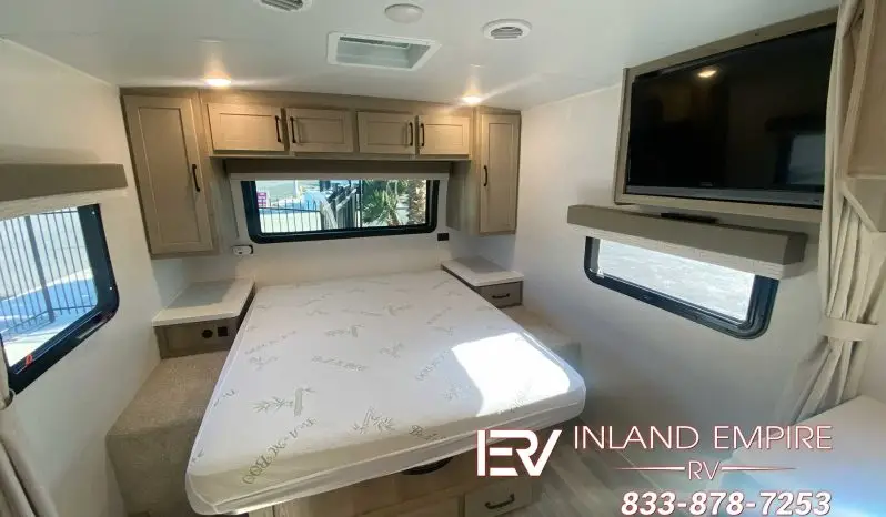 
								2024 Forest River Flagstaff Micro Lite 21FBRS full									