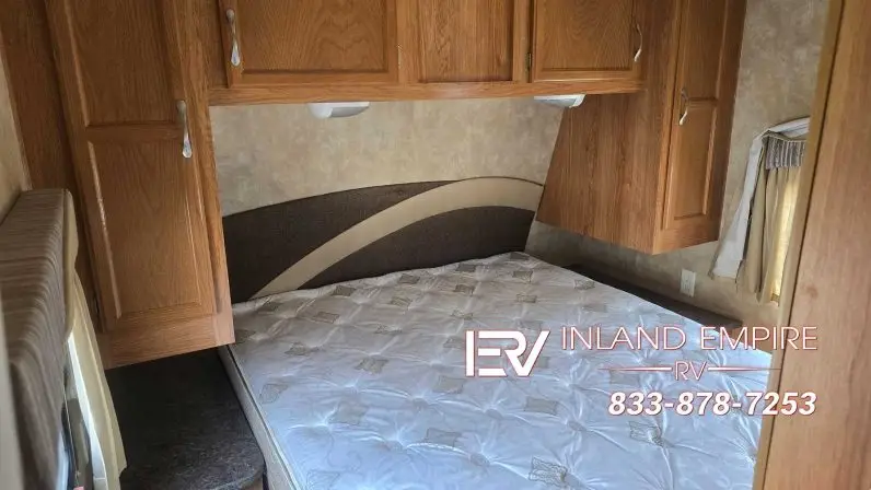
 2010 Jayco Jay Flight 25BHS full									