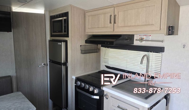 
 2022 Forest River Rockwood Geo Pro 19FD full									