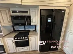 2023 Keystone Cougar 290RLS full
