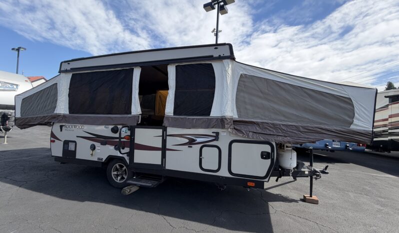 
								2018 Forest River Rockwood Premier 2516G Used Pop Up Camper Trailer RV For Sale in Colton CA full									