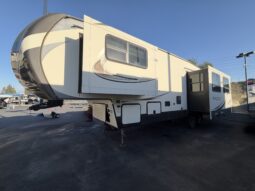 2019 Keystone Sprinter 3150RLS Used 5th Wheel Trailer RV For Sale in Colton CA